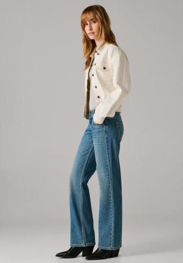 Прямые джинсы