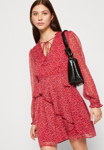 Летнее платье