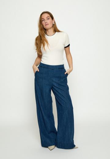 Свободные джинсы