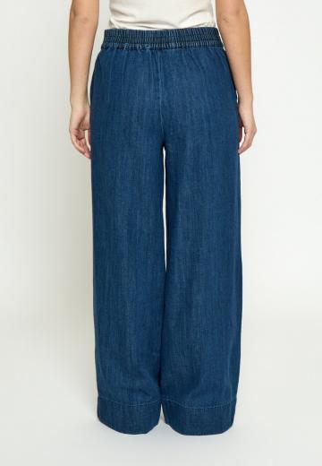 Свободные джинсы