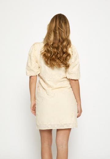 Короткое платье