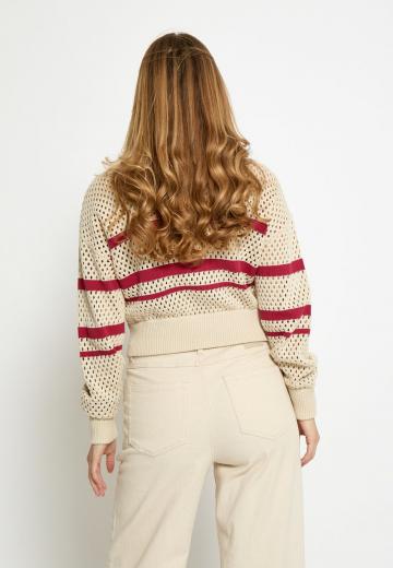 Вязаная кофта