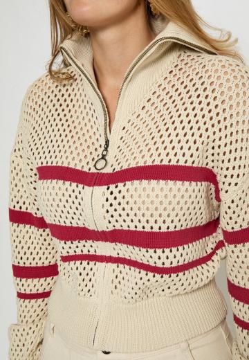 Вязаная кофта