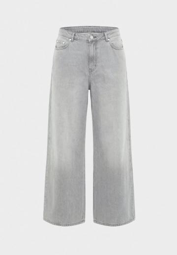 Свободные джинсы