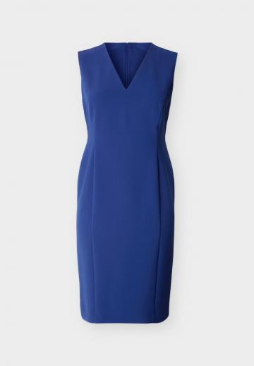 Платье футляр