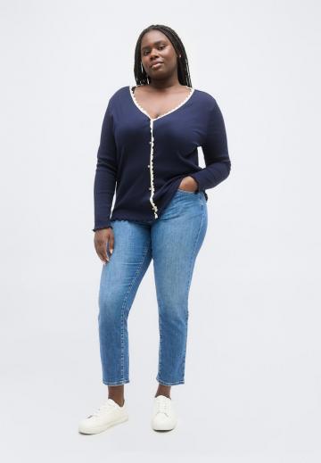 Короткие джинсы