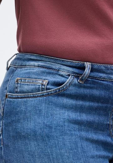 Клешеные брюки