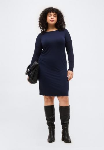 Платье футляр