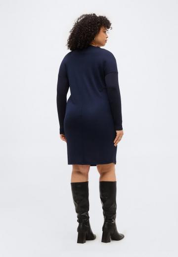 Платье футляр