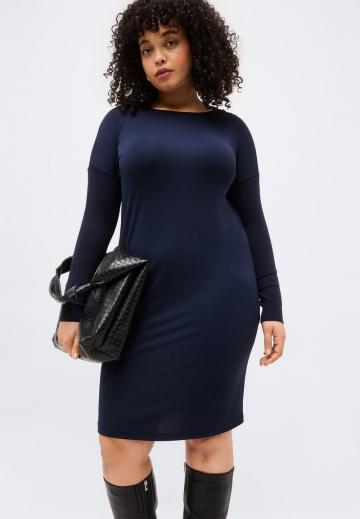 Платье футляр