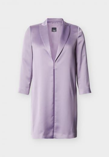 Длинный блейзер