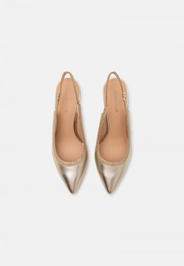 Туфли на высоком каблуке