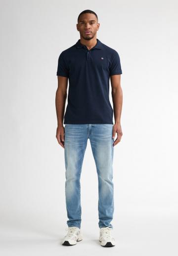 Узкие джинсы