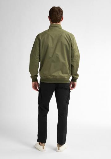 Куртка бомбер