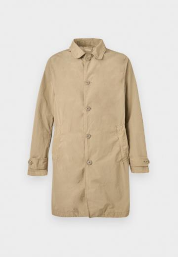 Короткое пальто