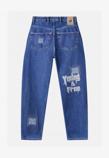 Прямые джинсы