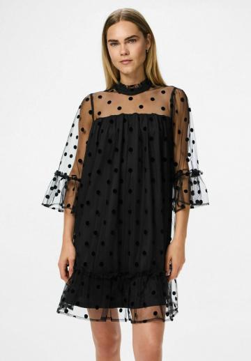 Короткое платье