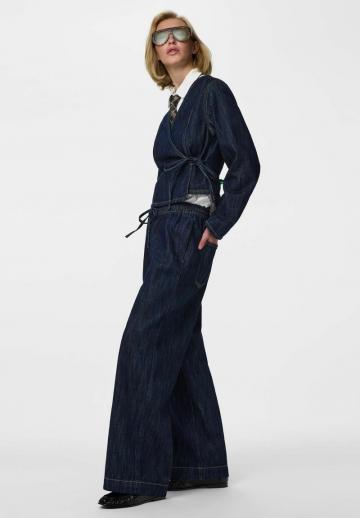 Свободные джинсы