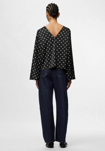 Атласная блузка