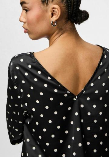 Атласная блузка