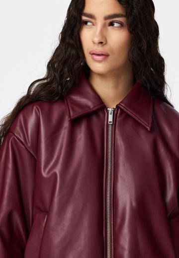 Кожаная куртка