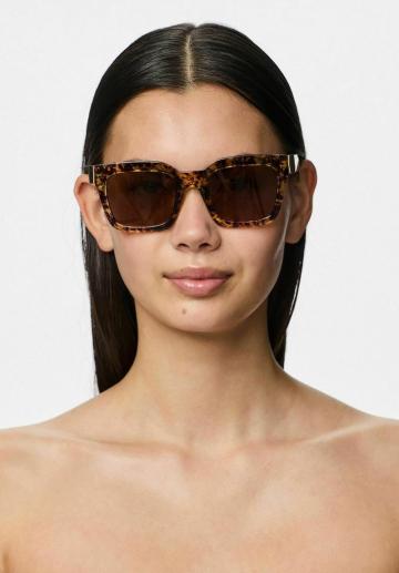 Солнечные очки