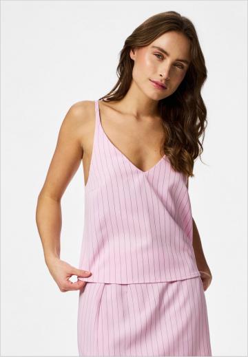 Топ на бретельках