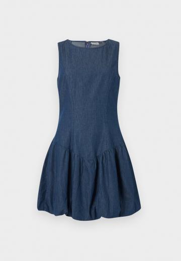 Джинсовое платье