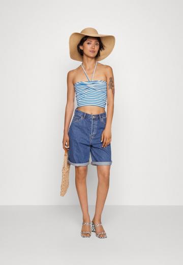 Топ без бретелек