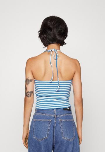 Топ без бретелек