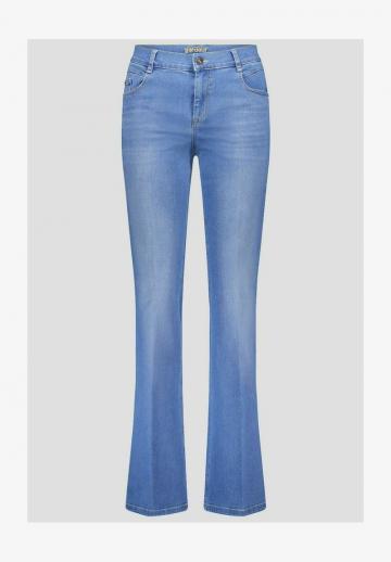 Клешеные джинсы