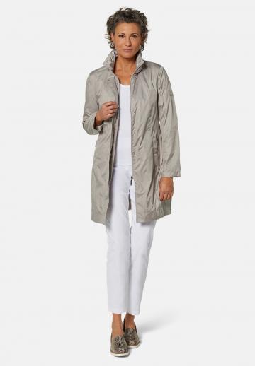 Короткое пальто