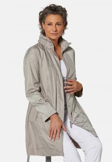 Короткое пальто