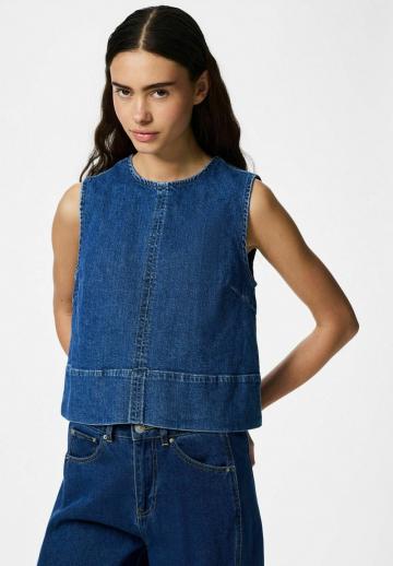 Джинсовая жилетка