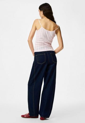 Топ на бретельках