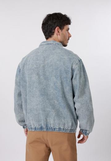 Джинсовая куртка