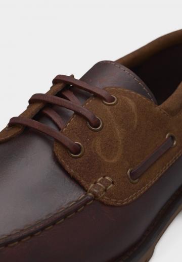 Ботинки на шнуровке