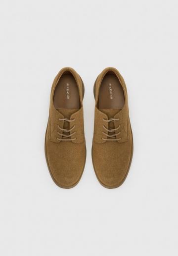 Ботинки на шнуровке