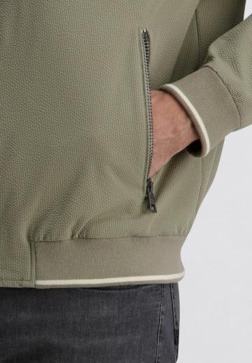 Куртка бомбер