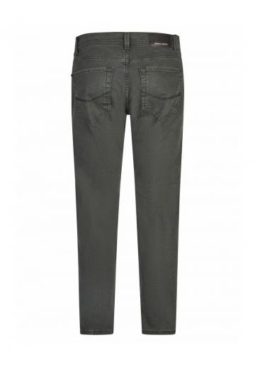 Узкие джинсы