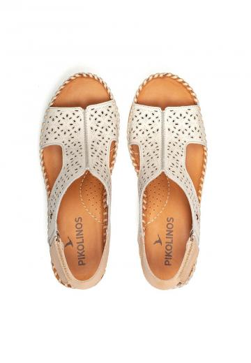 Босоножки на танкетке