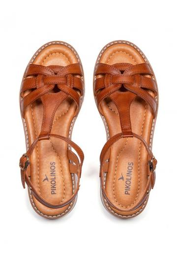 Босоножки на танкетке