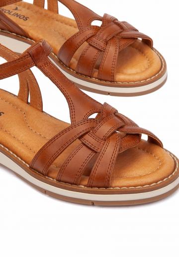 Босоножки на танкетке