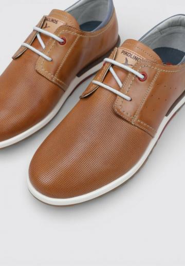 Ботинки на шнуровке