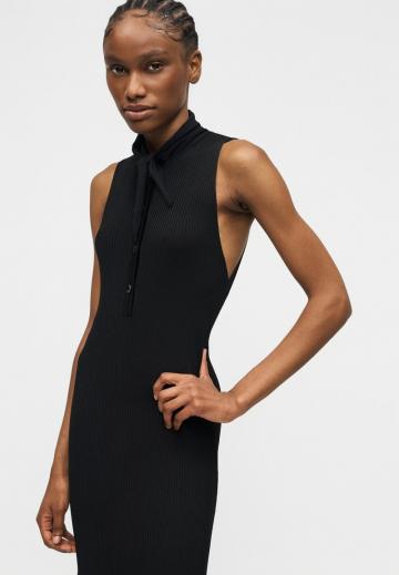 Вязаное платье