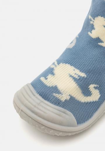 Детская обувь