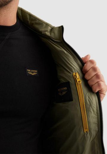 Зимняя куртка