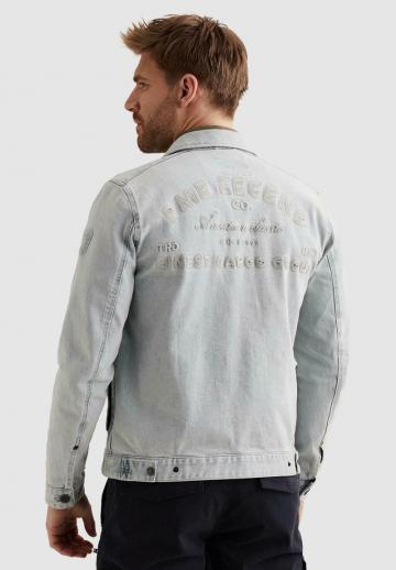 Джинсовая куртка