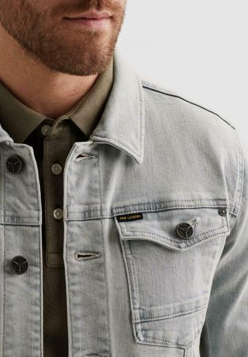 Джинсовая куртка