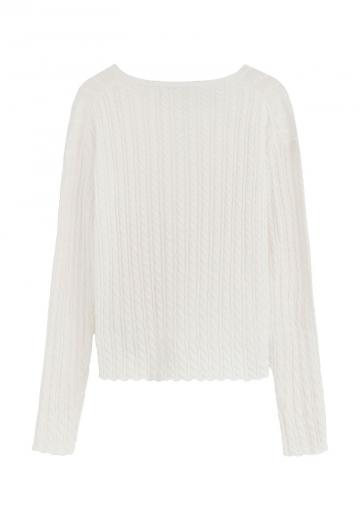 Пуловер с вырезом V